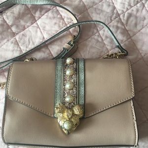 Crossbody bag